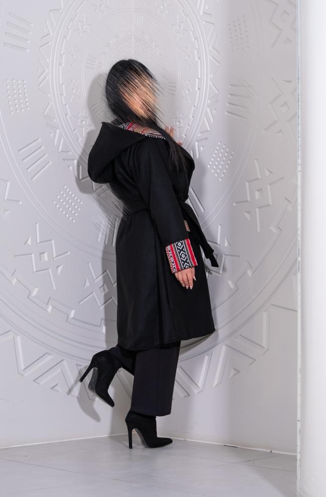 جاكيت نسائي جوخ مطرز بسدو