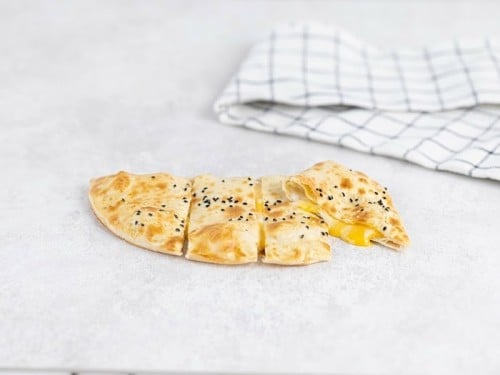 فطيرة الاجبان الثلاث