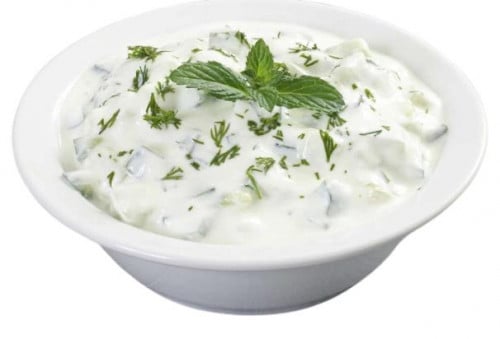 لبن زبادي بالخيار