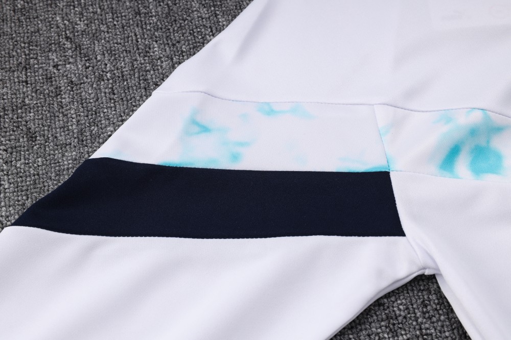 طقم مانشستر سيتي