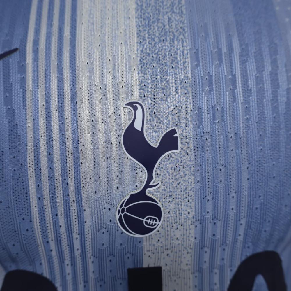 تيشيرت توتنهام الاحتياطي