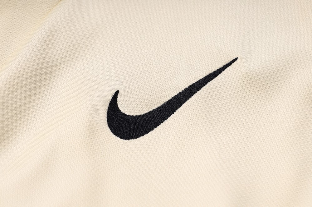 طقم توتنهام