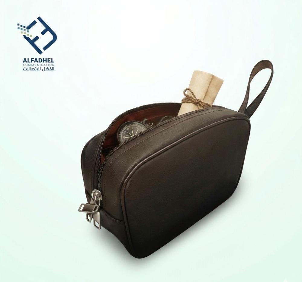 حقيبة Baseus EasyJourney الجلدية للمقتنيات.