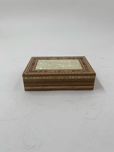 صندوق سادة صغير