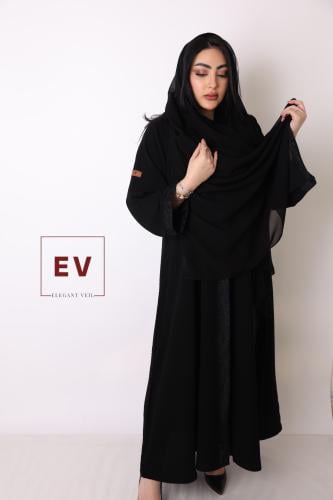 فهده عباية كريب ملكي وجاكار اسود نص كلوش