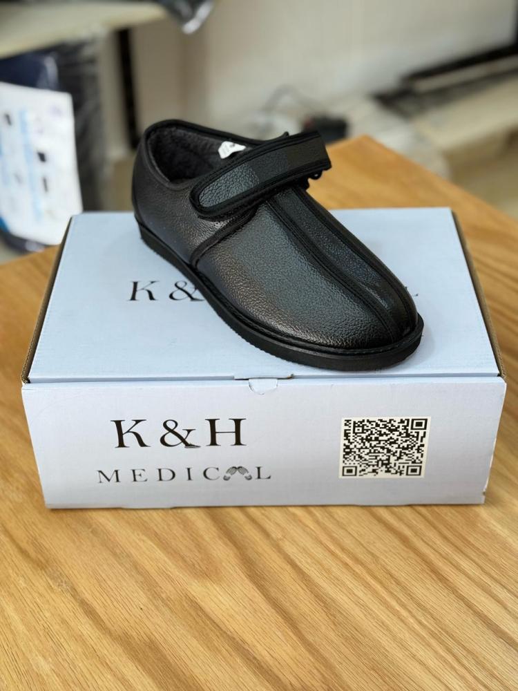 حذاء مغلق مريح لمرضى السكر106