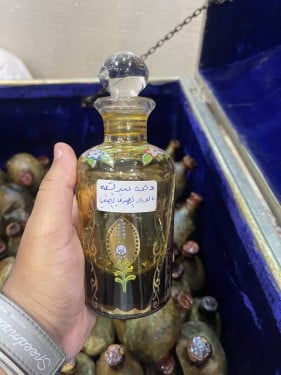 دهن عنبر السكة بالورد الهندي