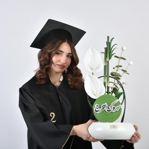 بتلة التخرج الصناعي