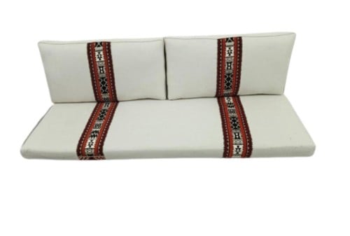 جلسة ارضية نجدية حبلين