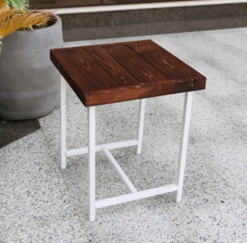 طاولة خدمة حديد مربع