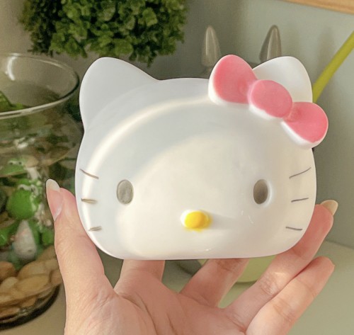 Hello kitty lamp