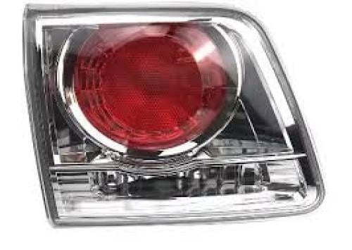 اسطب شنطة - يمين -  فورشنر  - موديل : ٢٠١٢ إلى ٢٠١٥  - رقم القطعة : 81590-0K030T - تليندى