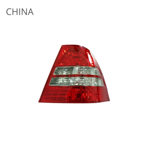 اسطب خلفى يمين -كورولا -موديل :2003الى2004- رقم القطعة : 81550-1E240 - الصين