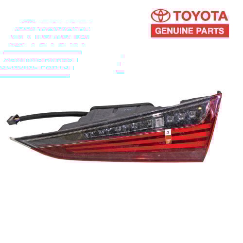 اسطب شنطة يمين - لكزس - رقم المنتج 81580-33471 - اصلي