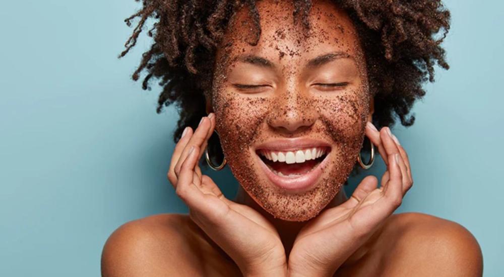 Benefits-of-facial-scrub