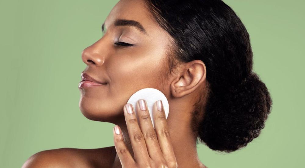 فوائد التونر للوجه