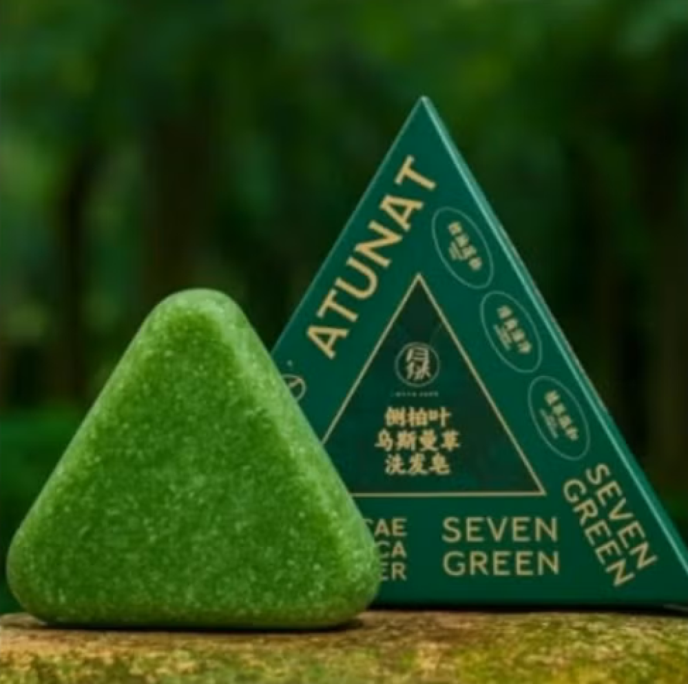 شامبو صابون عشبي (سيفن جرين الاصلي) طبيعي مضاد لتساقط الشعر - سبعة خضار، مثلث أخضر، عناية بفروة الرأس وتقوية جذور الشعر