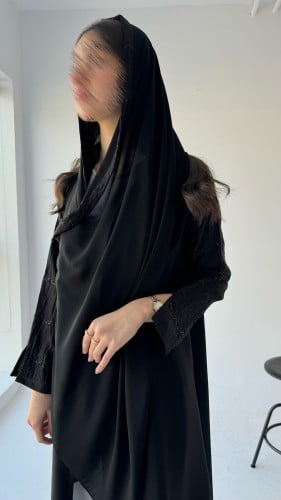 R023