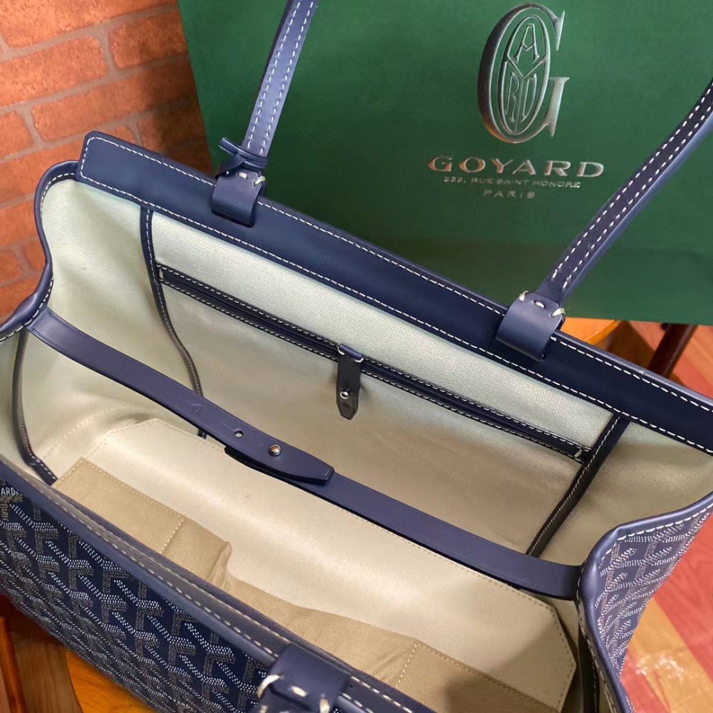 Bellechasse Biaude PM Bag