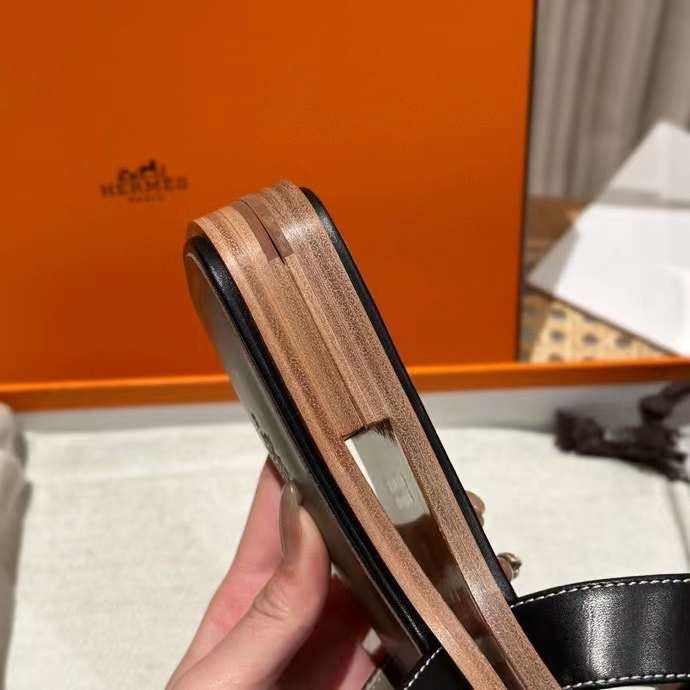 Oran Sandal