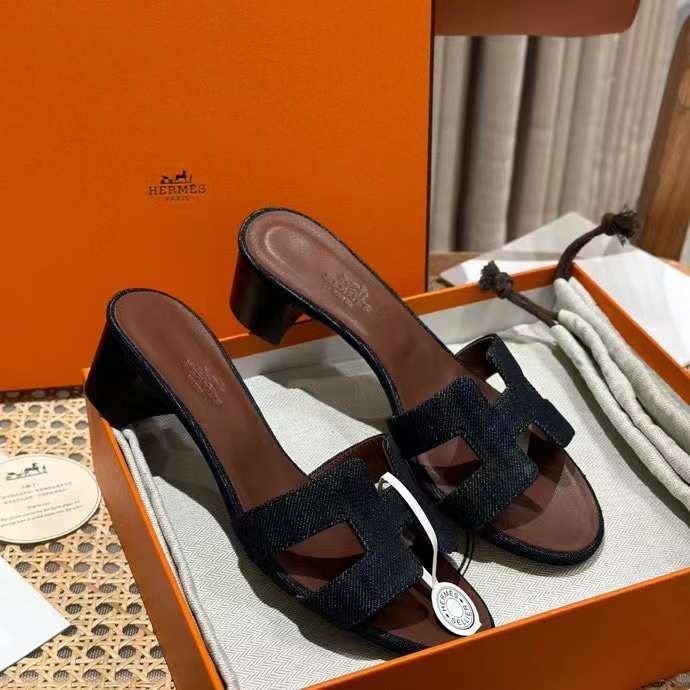 Oran Sandal