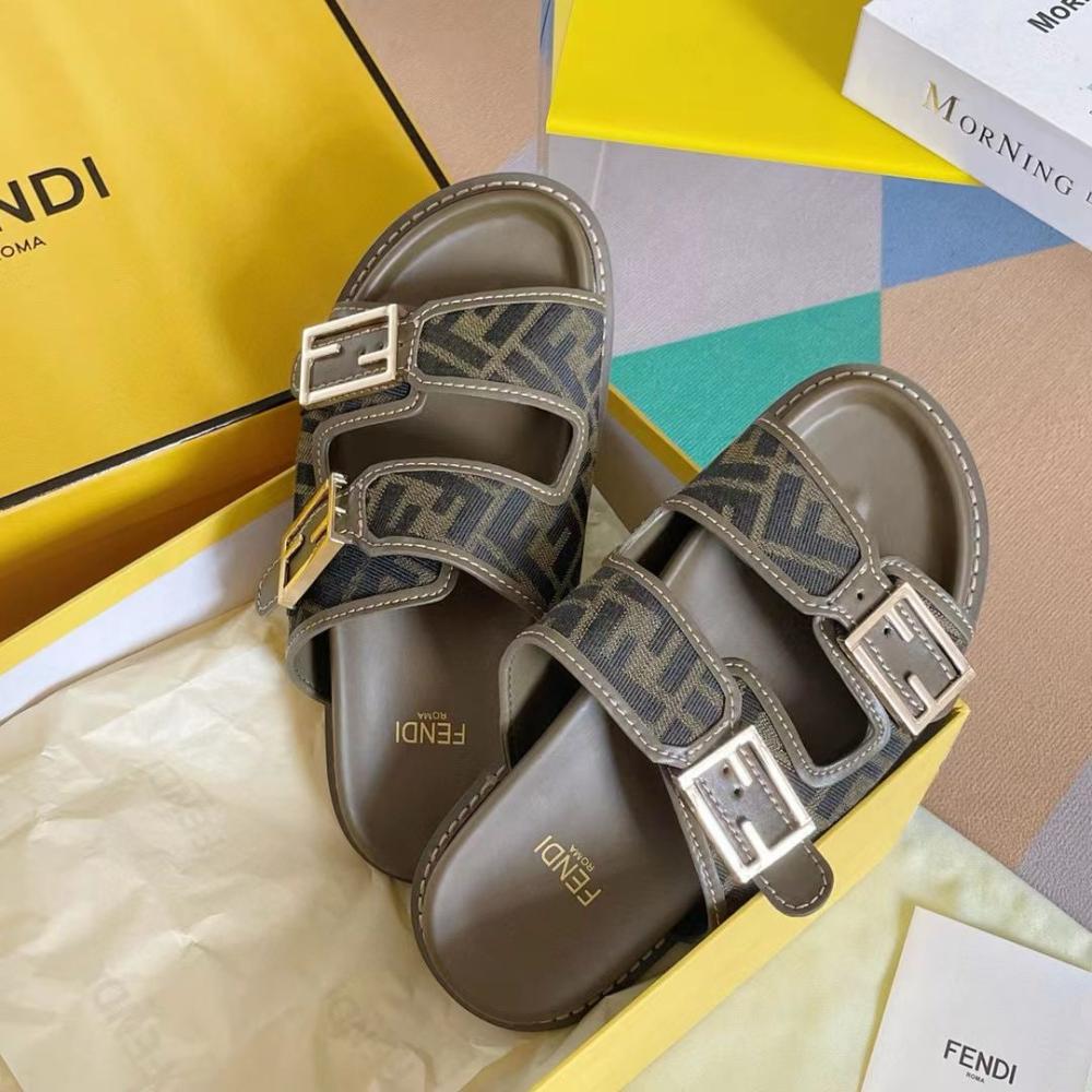 Fendi Logo Plaque Open-Toe Sandals