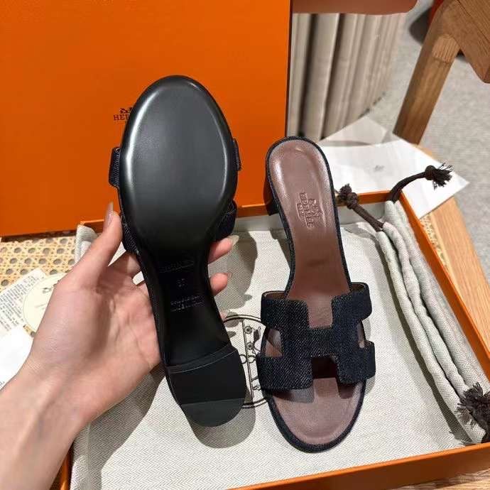 Oran Sandal
