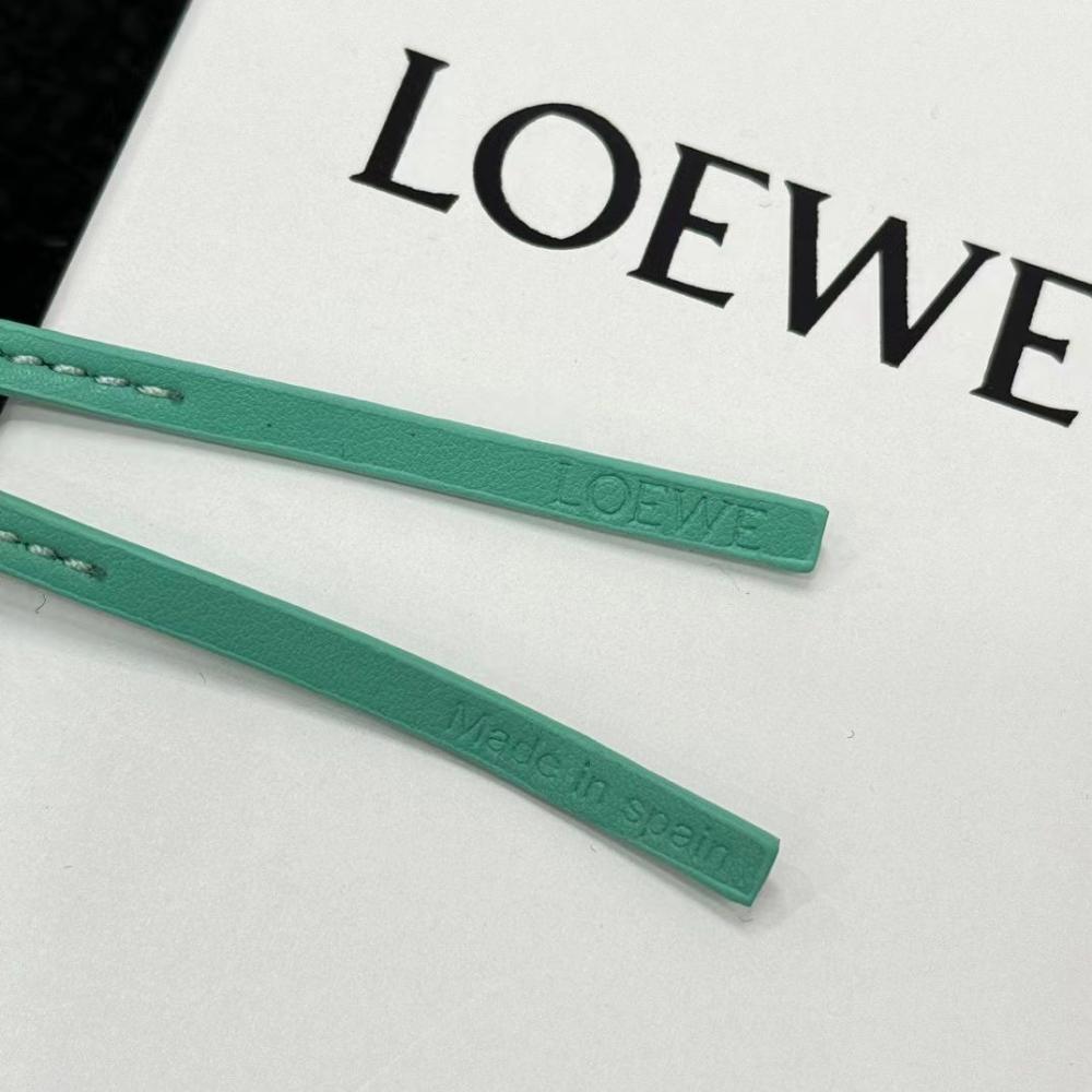 ميدالية LOEWE