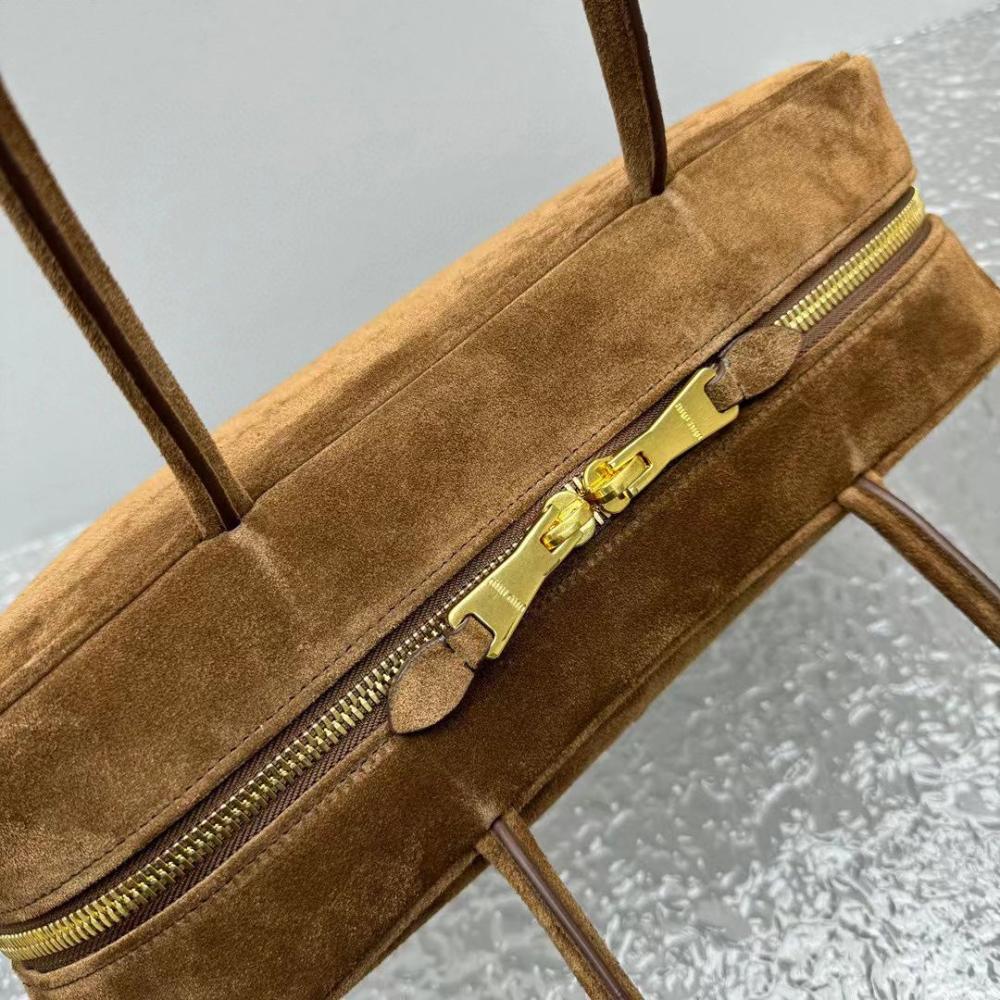 Beau Velvet Bag
