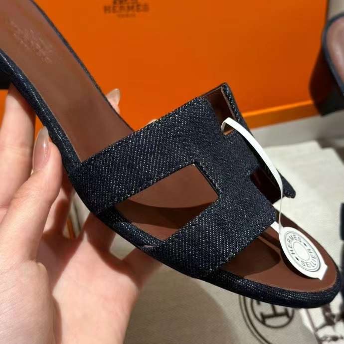 Oran Sandal