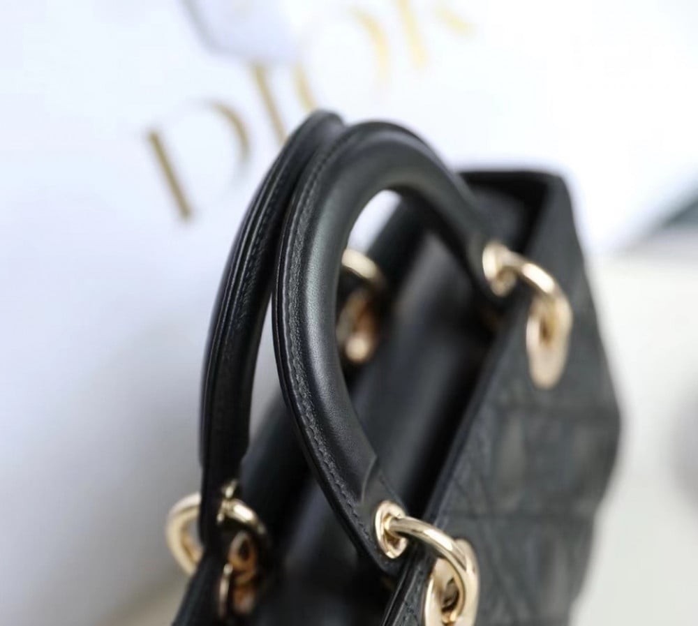 SMALL LADY D-JOY BAG