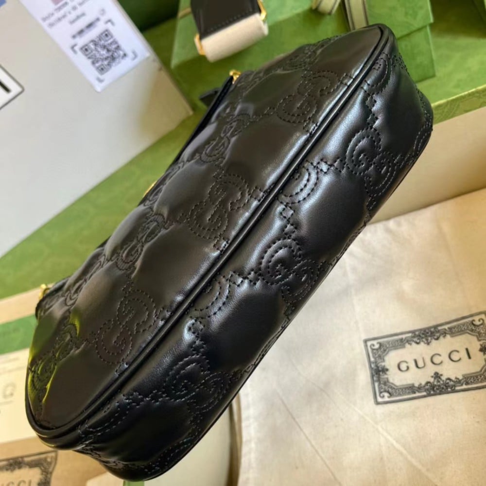 GUCCI Matelassé leather shoulder bag