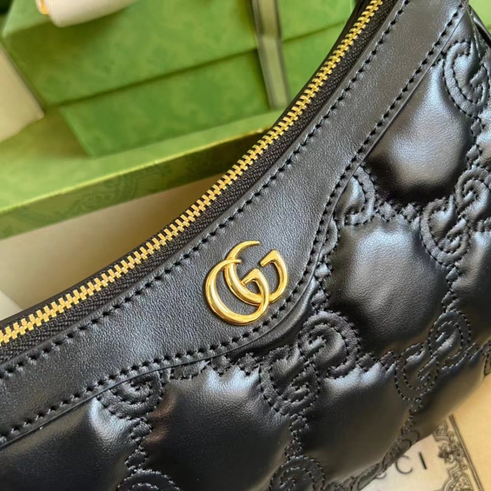 GUCCI Matelassé leather shoulder bag