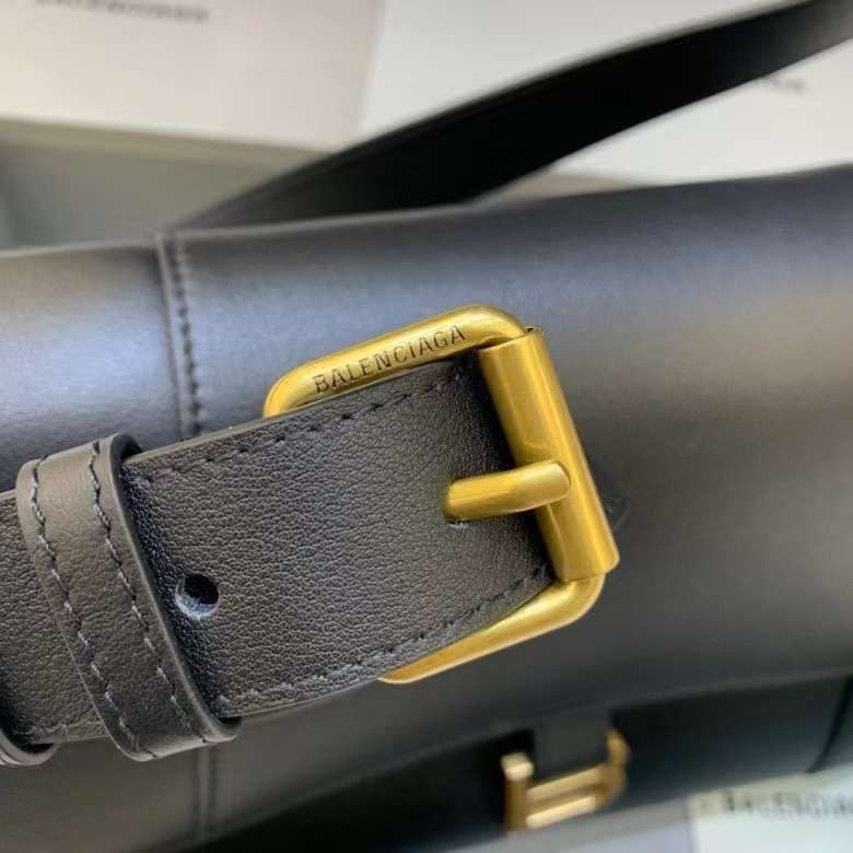 Crush Leather Shoulder Bag