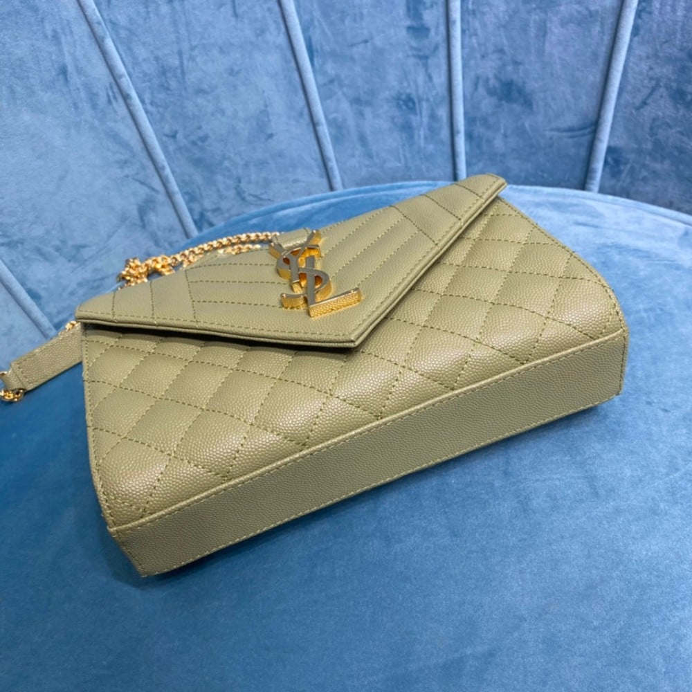 Envelope crossbody bag