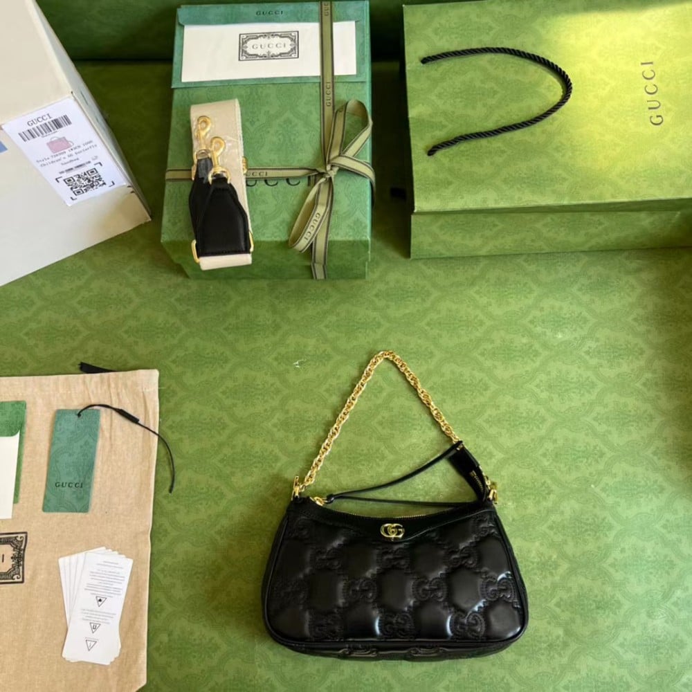 GUCCI Matelassé leather shoulder bag
