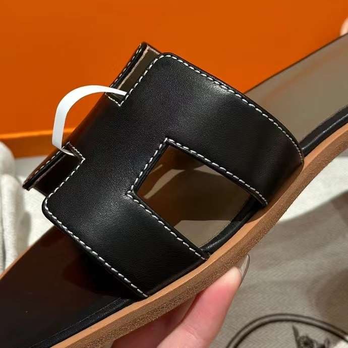 Oran Sandal