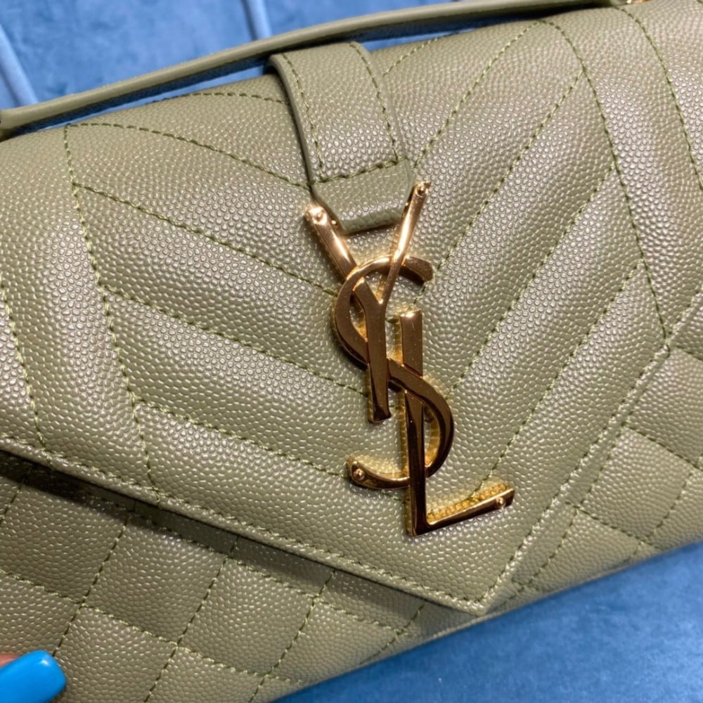 Envelope crossbody bag