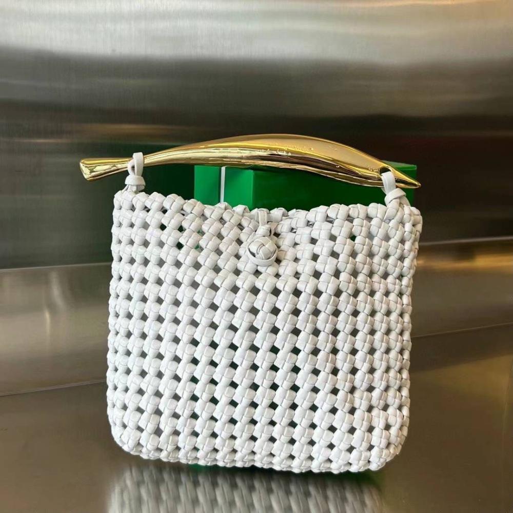 Bottega Sardine Square White