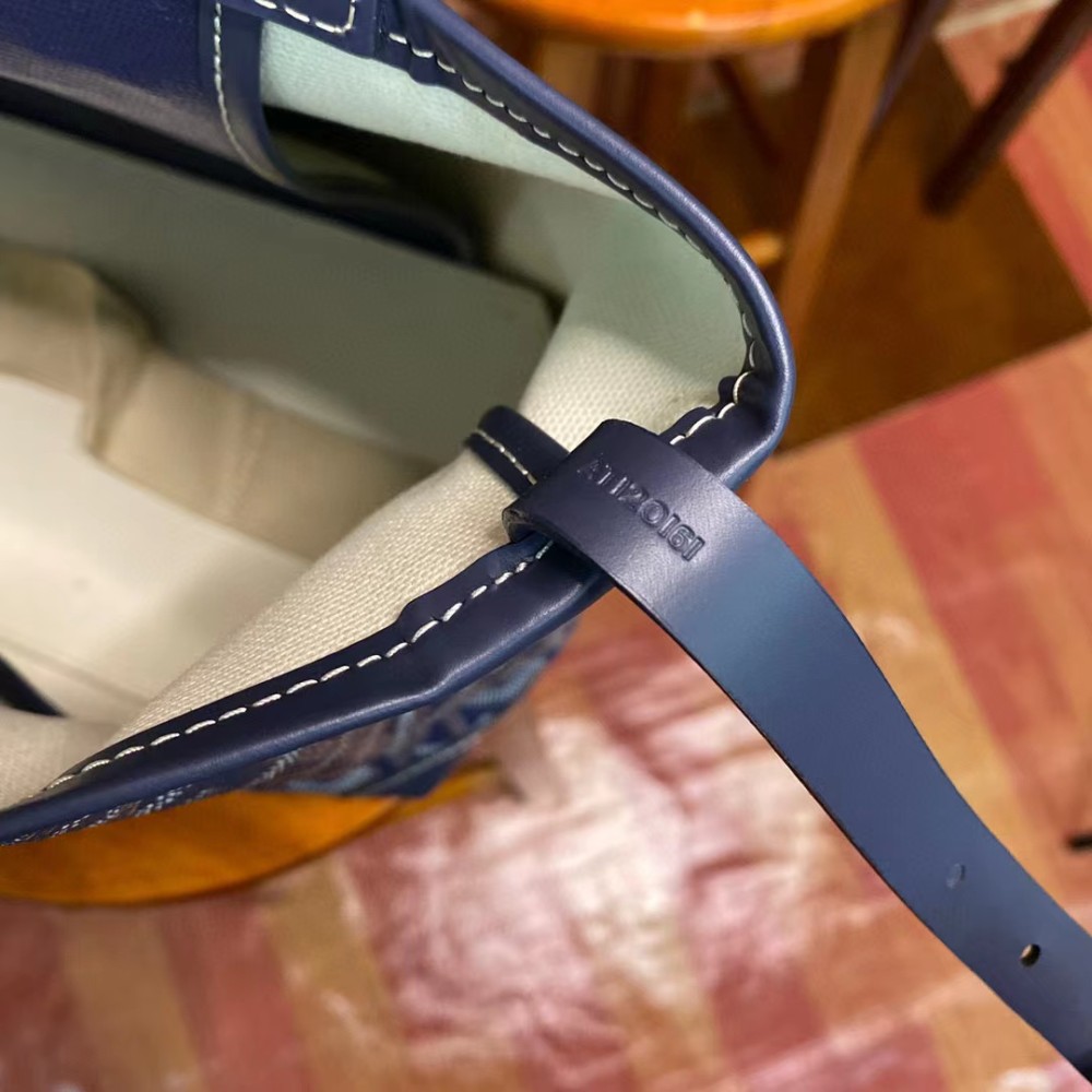 Bellechasse Biaude PM Bag