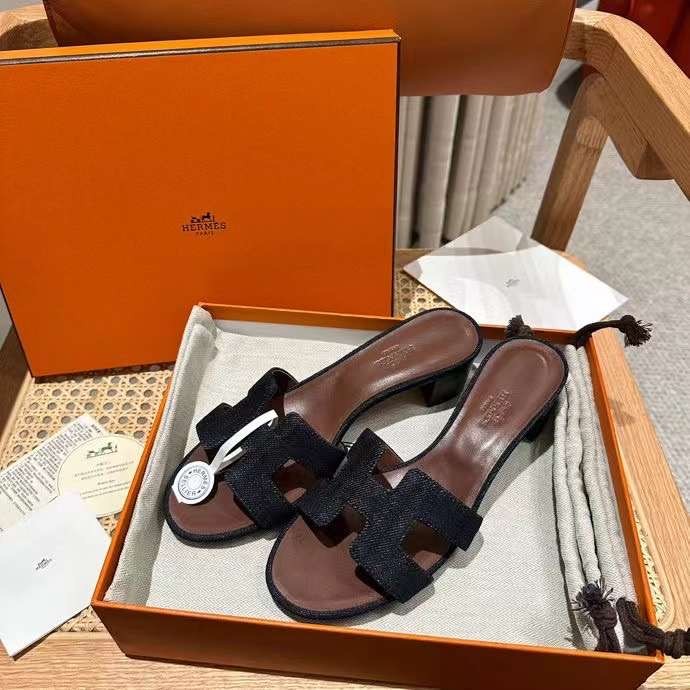 Oran Sandal