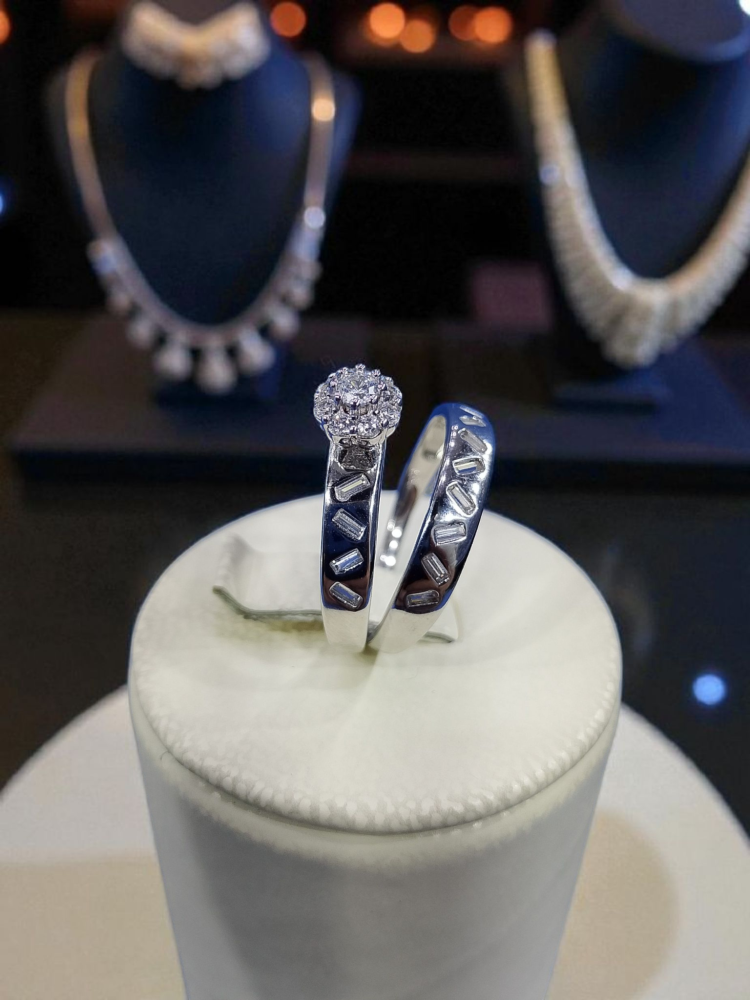 Product Background-دبلة & خاتم فضة