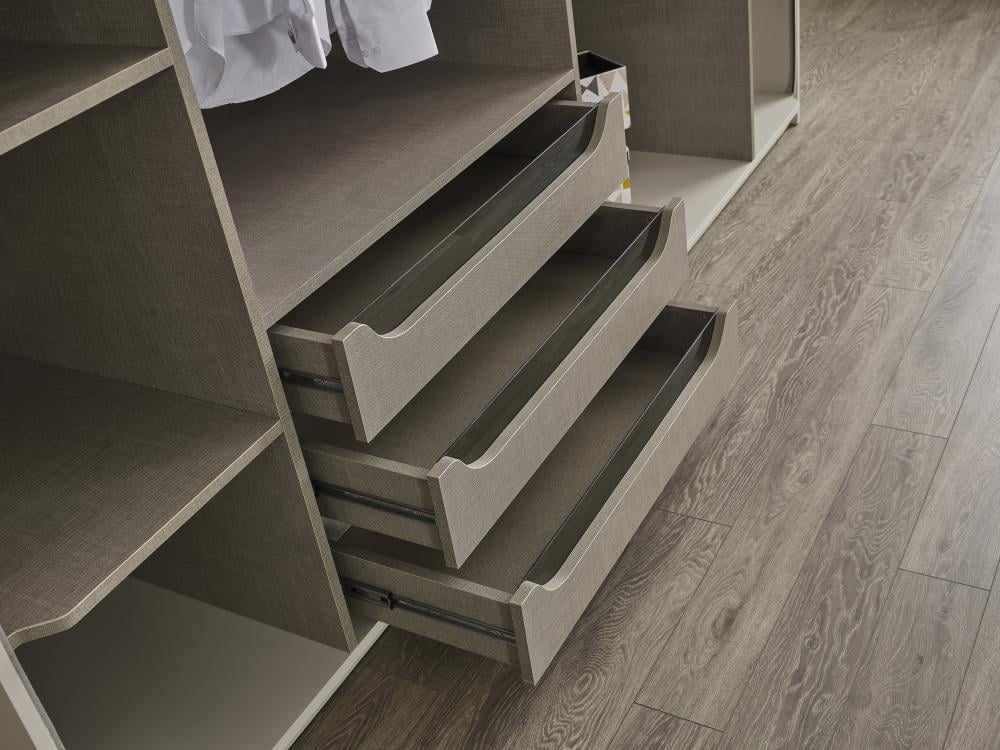 غرفة نوم تروفا مع لمسات تصميمية أنيقة