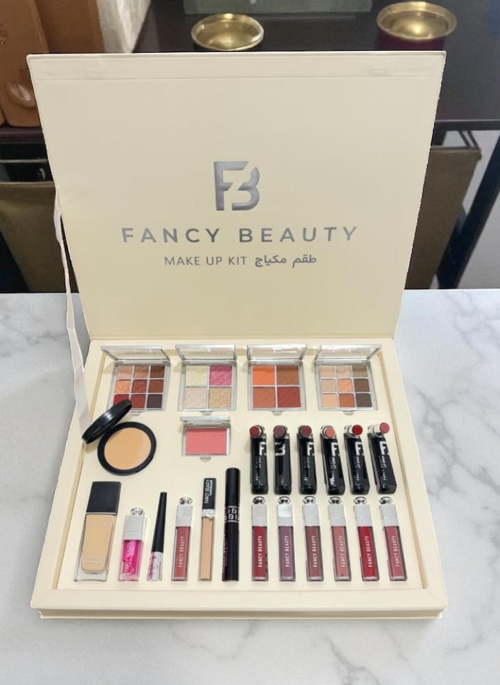 طقم مكياج متكامل بديل ديور مجموعة فاخرة من المكياج الاكثر مبيعا مكون من  24قطعة