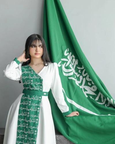 فستان اليوم الوطني شعار المملكة