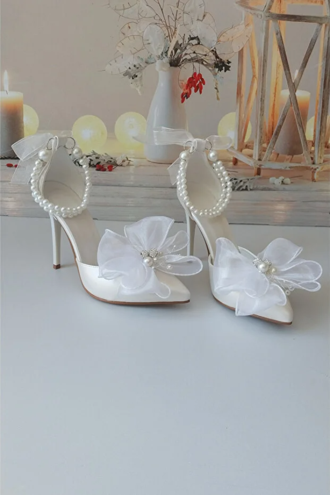حذاء زفاف بكعب 7 سم مزين باللؤلؤ