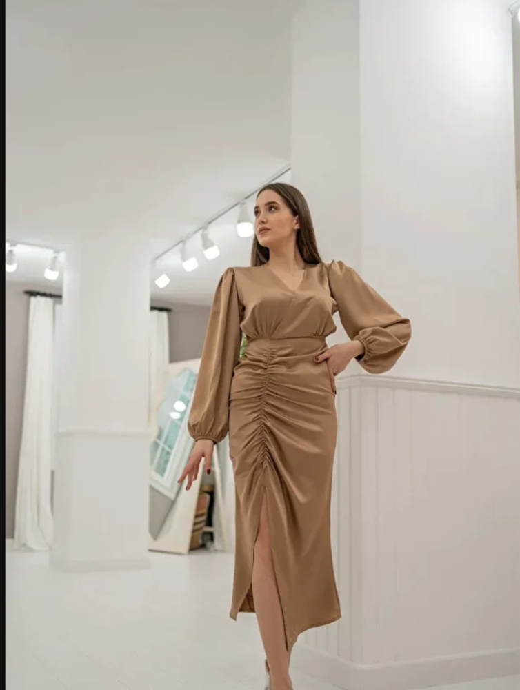 فستان ساتان بياقة V(كافيه)