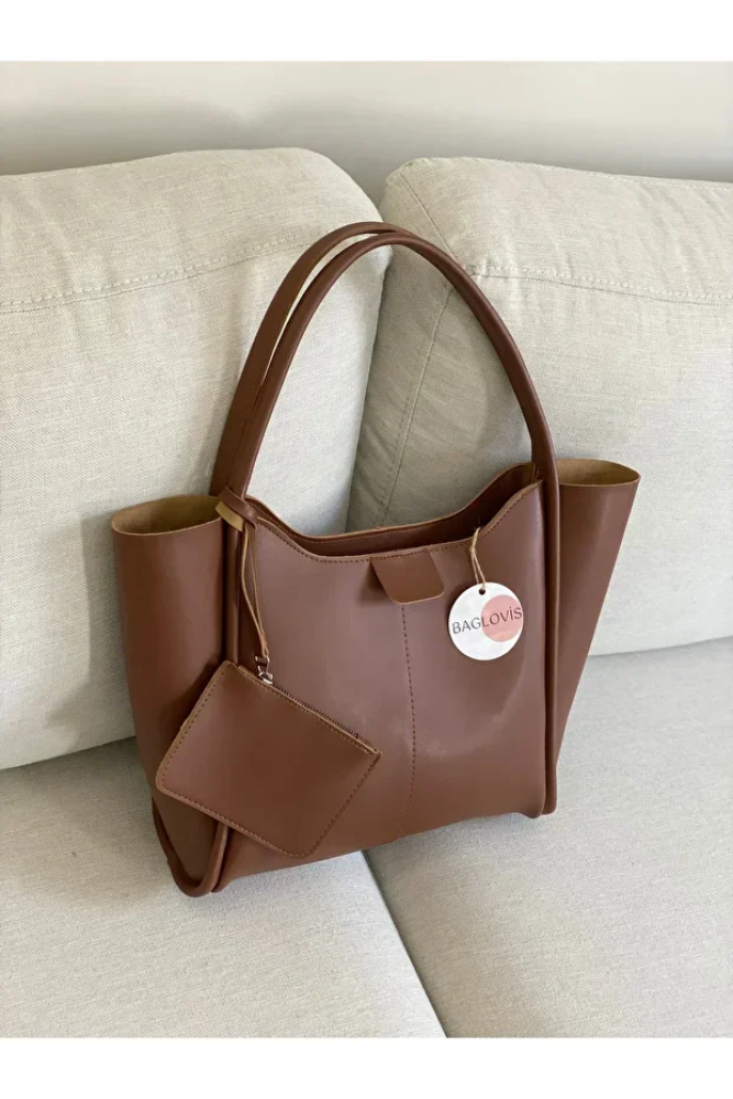 حقيبة كتف كبيرة عملية