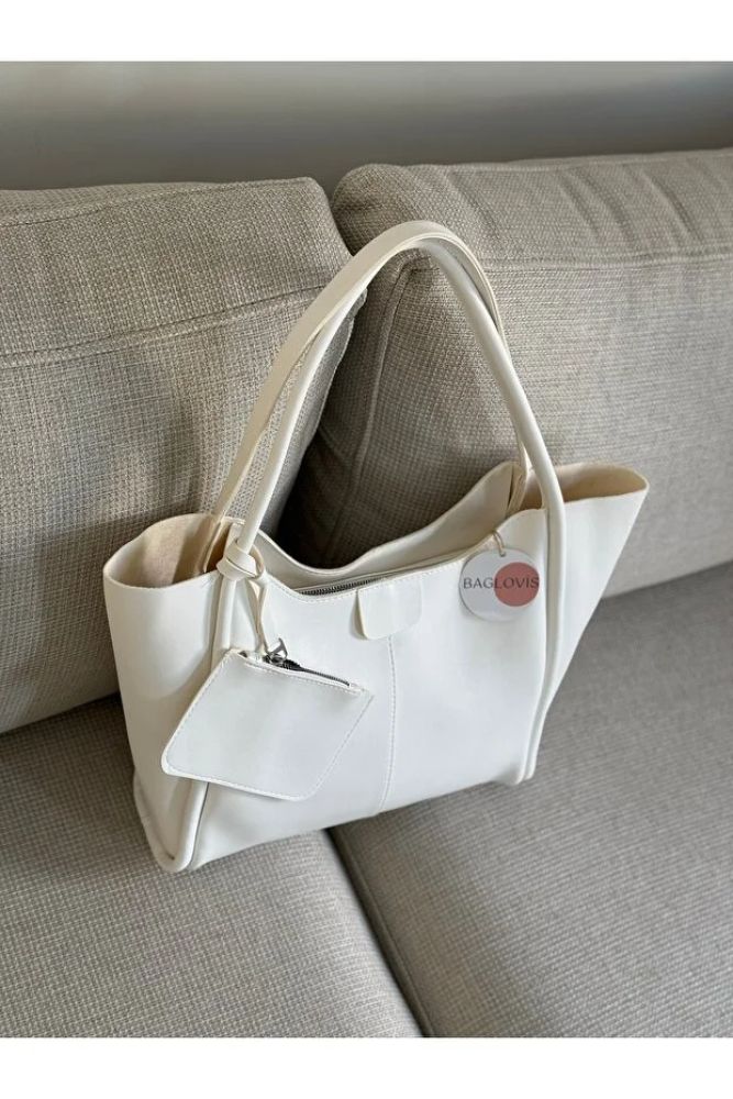 حقيبة كتف كبيرة عملية