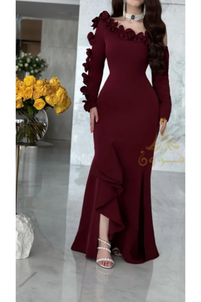 فستان سهرة بنقشة أنيقة